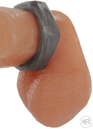 bo_ab975-hexnut-cock-ring-on-dildo3-wm-big_1