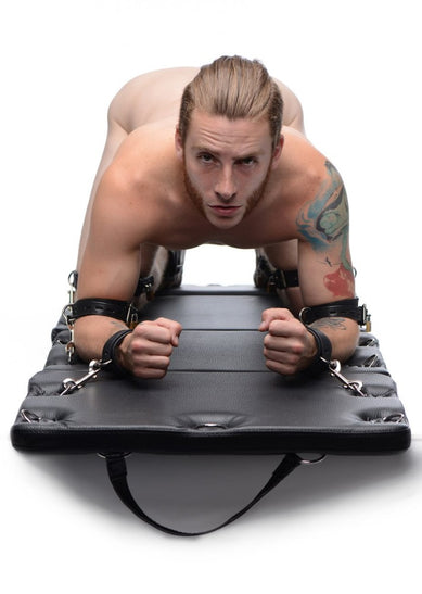 ag234-malemodel-007_925x1300