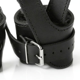 Suspension Set with Ring and Fur-Lined Cuffs