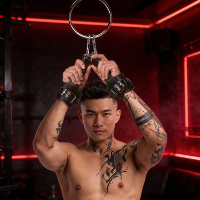 Suspension Set with Ring and Fur-Lined Cuffs