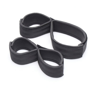 Double Leg and Arm Restraints