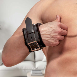 Strict Leather Premium Fur Lined Locking Restraints