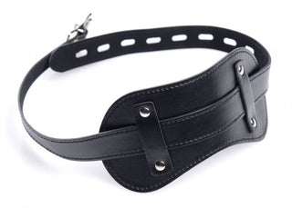 af140-blindfold_750x537_1