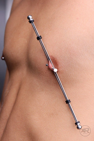 xr_ad916-model-chest-detail