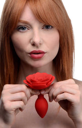 ag613-med-model-001b_832x1300