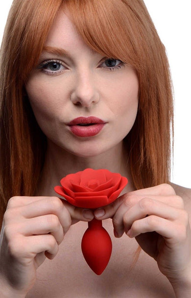 ag613-med-model-001b_832x1300